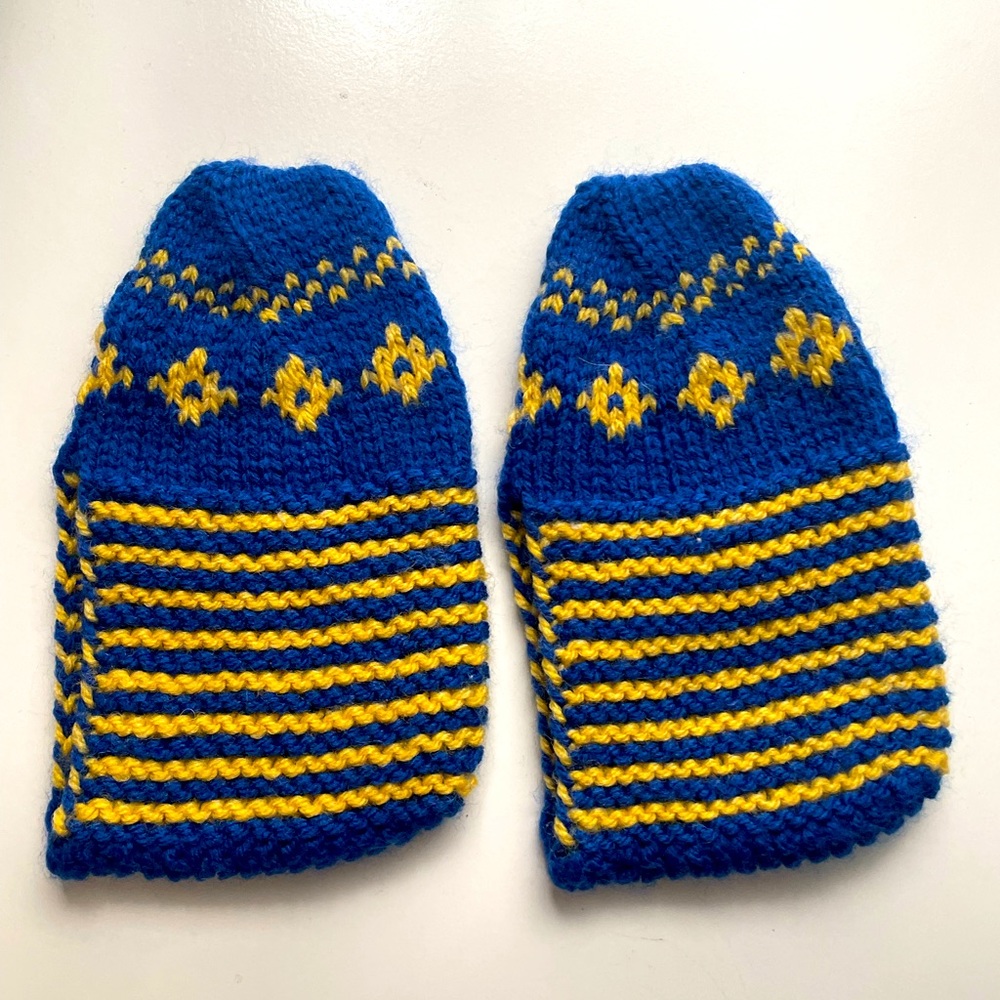 Traditional Turkish wool socks for boys 3-5 years blue and yellow New